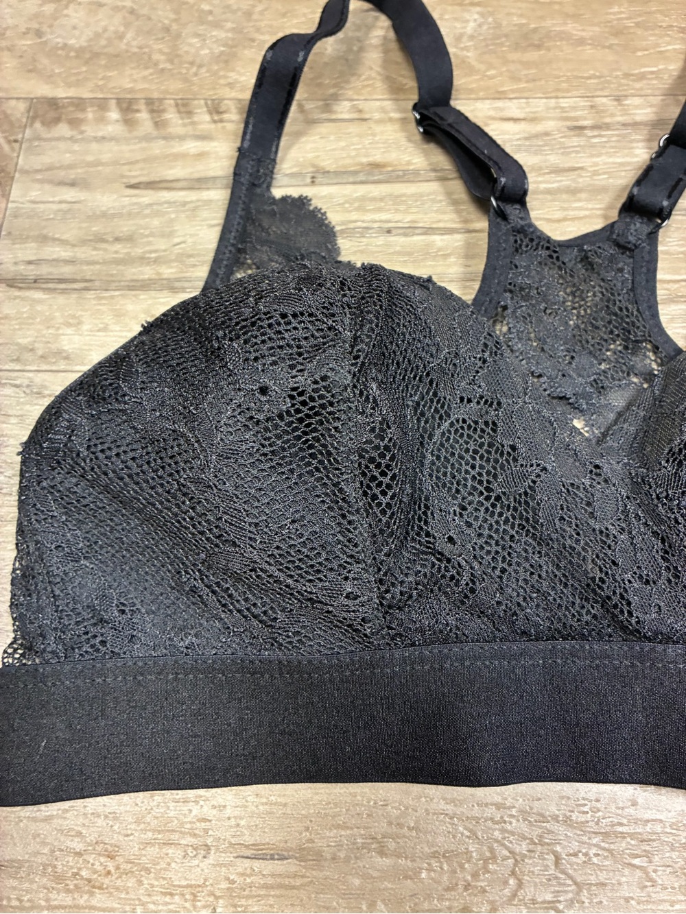 Chantelle Everyday Lace Racerback Wirefree Bralette - Picture 4 of 11